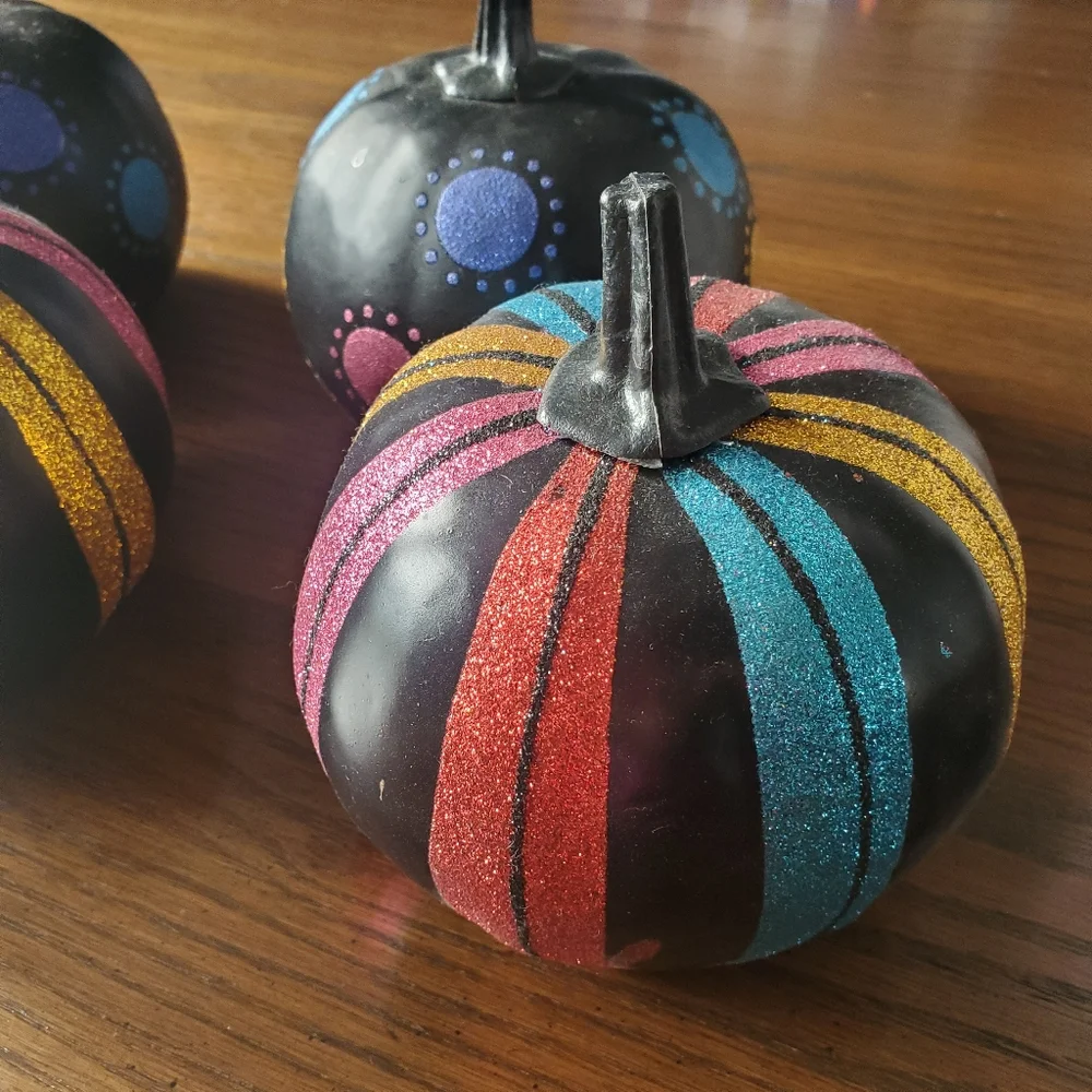 Lot Of 4 Fall Halloween Pumpkin Glitter Decor Black Multicolor Stripe Dot 5 Inch